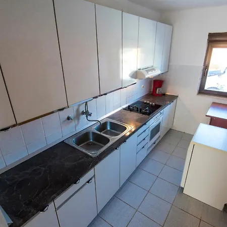 Big House For 8 * Привлака